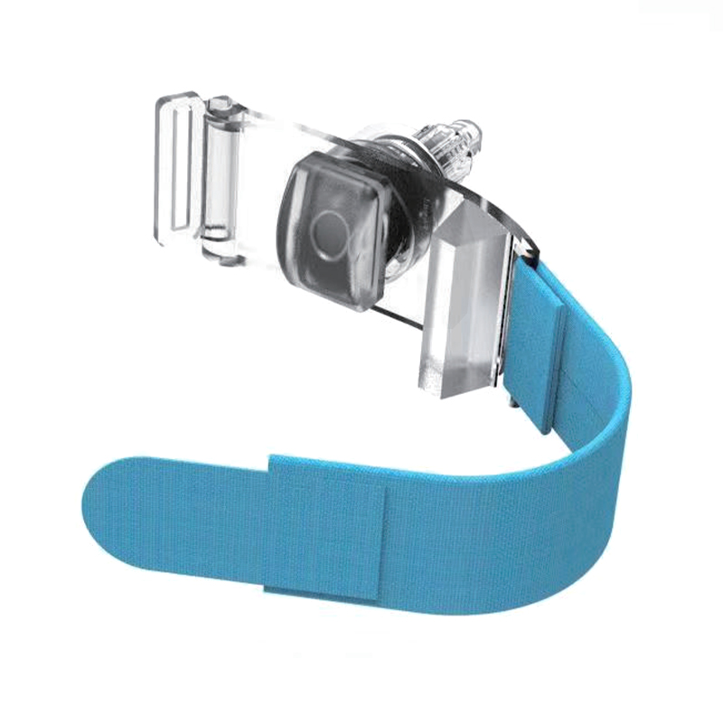 How does the radial artery compresses the hemostat achieve precise compression and avoid under-compression or over-compression?